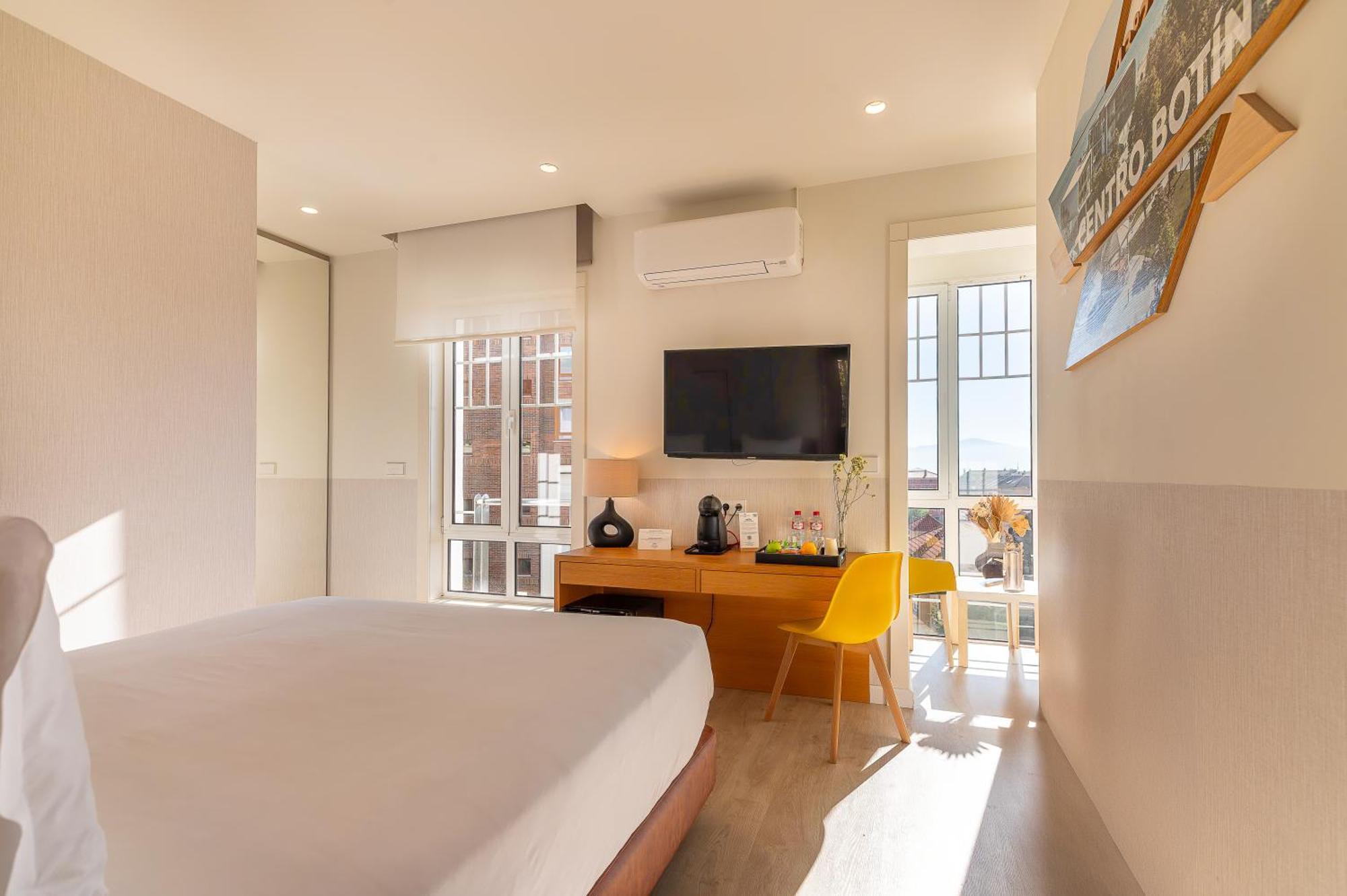 Sercotel El Balcon De La Bahia Suites Santander Exterior photo