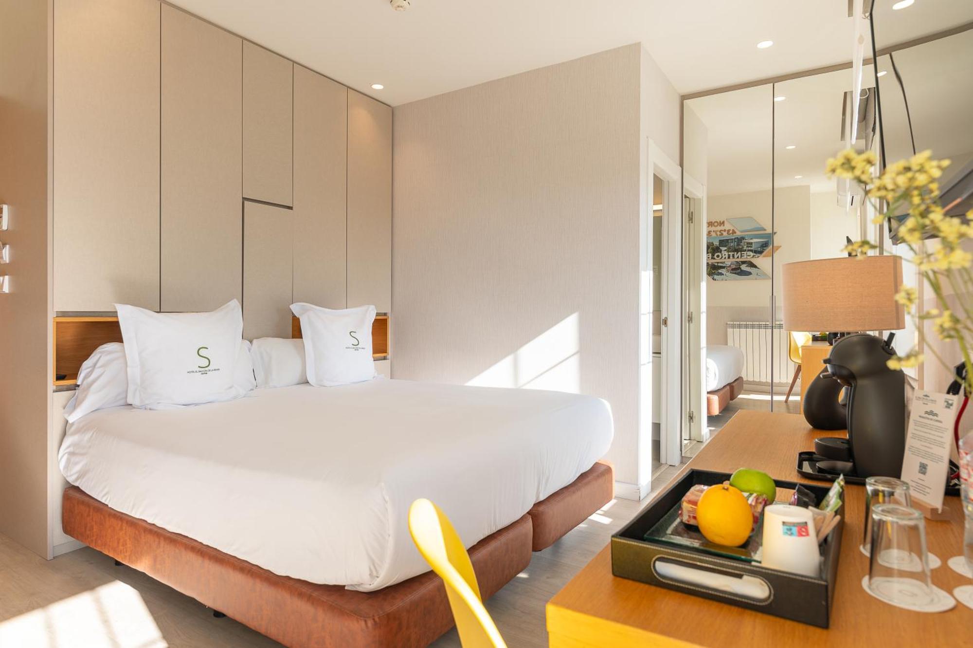 Sercotel El Balcon De La Bahia Suites Santander Exterior photo
